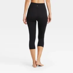 Women's Contour Power Waist High-Rise Capri Leggings 20" - All In Motion™ Black