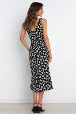 Petal And Pup Womens Lyla Dress -Agnes Orinda Shop GUEST 939ca344 fad7 4f93 ae10 a4ad6e82b5af